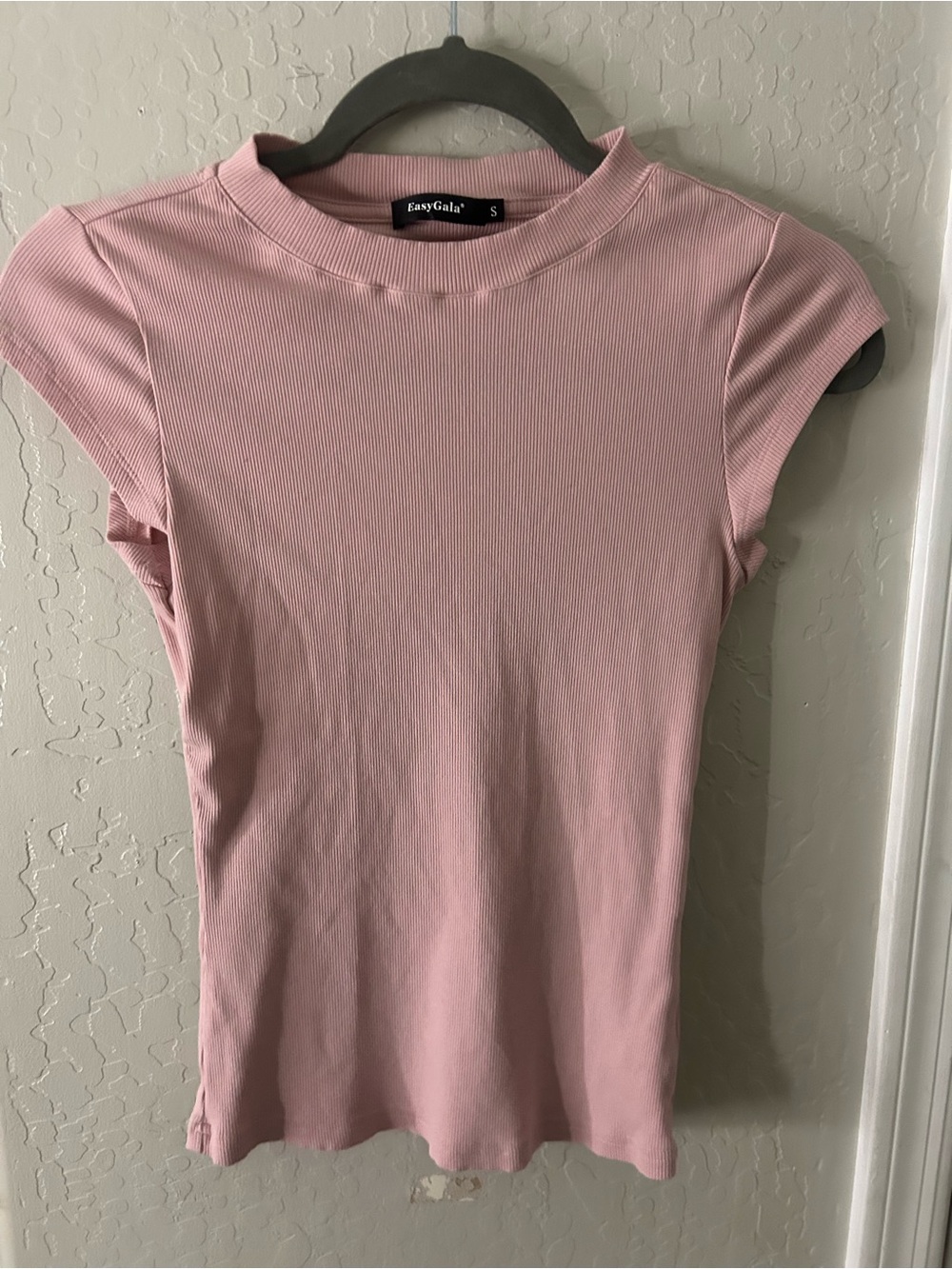 Women's Pink Ribbed Short-Sleeve Top